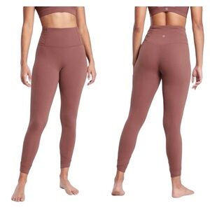 Athleta Elation Pirouette 7/8 High Rise
Tight Hearth Rose S